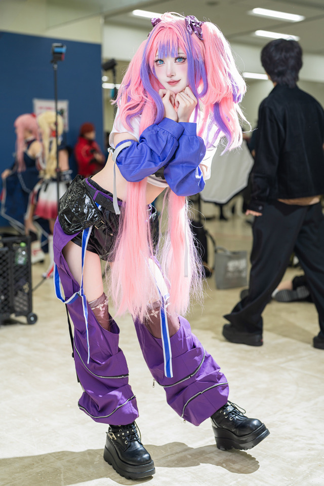 綺々羅々ヴィヴィ「ホロライブ」／壱村 あん（X：@ancho_cos）