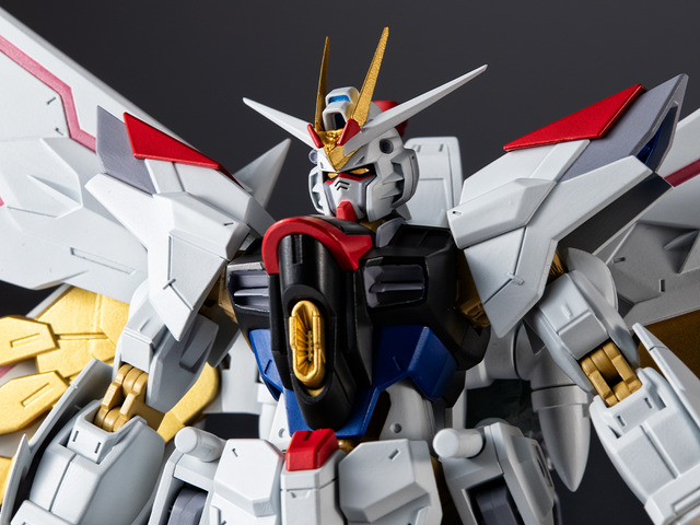 劇場版ガンダムSEEDより「マイフリ」がGUNDAM UNIVERSEで立体化！ビームサーベルと対艦刀フツノミタマの二刀流が決まる