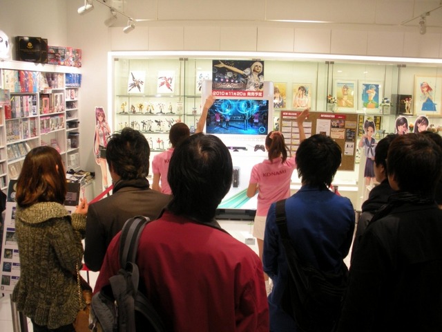 KONAMI、Kinect専用ソフト『DanceEvolution』体験会をコナミスタイル東京ミッドタウン店で開催