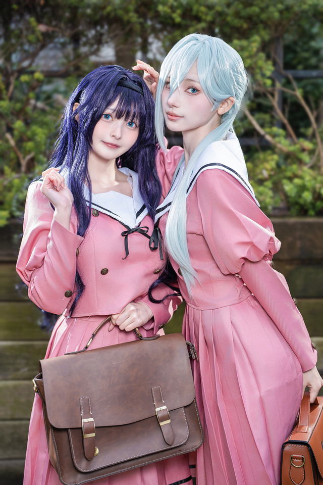 「薫る花は凛と咲く」和栗薫子／すずら（X：@suzuran_ro）、保科昴／月海つくね（X：@XaiabP）