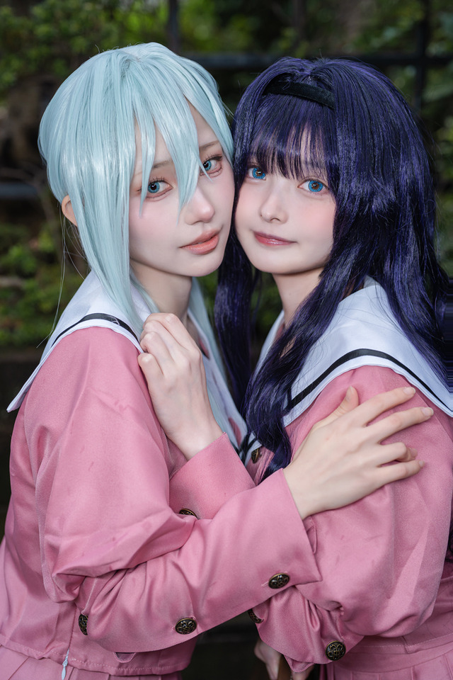 「薫る花は凛と咲く」和栗薫子／すずら（X：@suzuran_ro）、保科昴／月海つくね（X：@XaiabP）