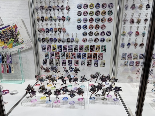 ぶいすぽっ！フェス 2025に行ってきた―ゲーム、ライブ、展示…“お祭り”の熱狂に包まれた現地の様子を写真で紹介