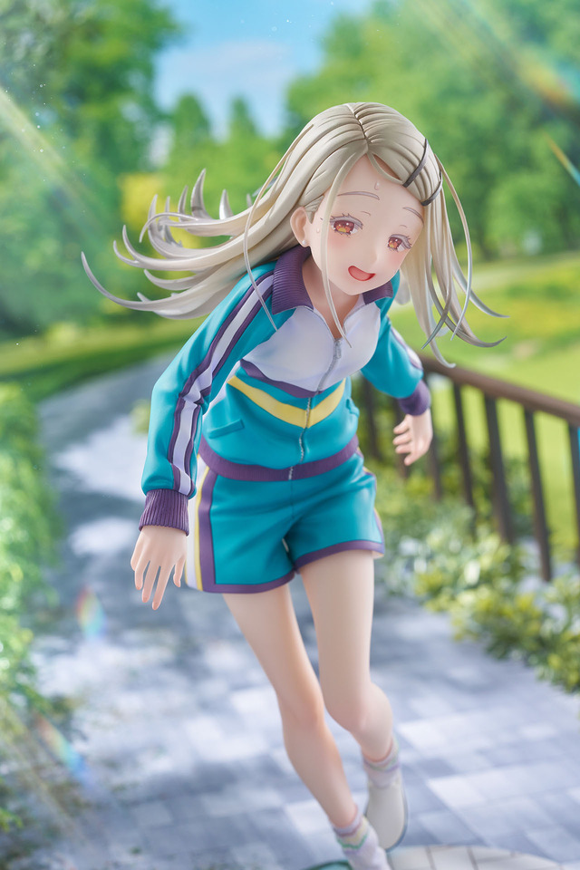 細く華奢な足で今にも倒れそうなのに、“にへら～”とした笑顔！『学マス』レッスンウェア姿の「篠澤 広」完全受注生産限定フィギュアが予約開始