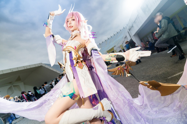 エリシア『崩壊3rd』／四巫日モミ（Instagram：momihi__444、X：@momihi__44）【台湾】