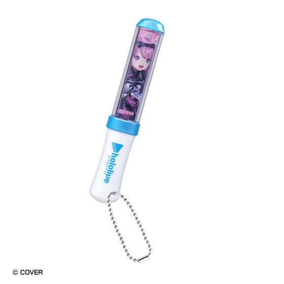 「ホロライブ」6th fes.イラスト使用のガシャポン「ペンライトチャーム」が豪華！ほぼ原寸サイズで光るギミック付