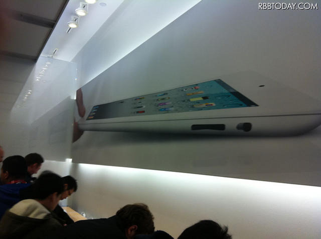 米国でiPad 2が販売開始 米国でiPad 2が販売開始