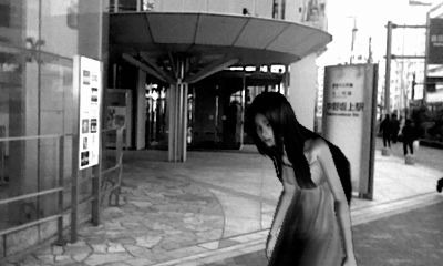 中野坂上駅地上口前（写真がたまにモノクロになります）