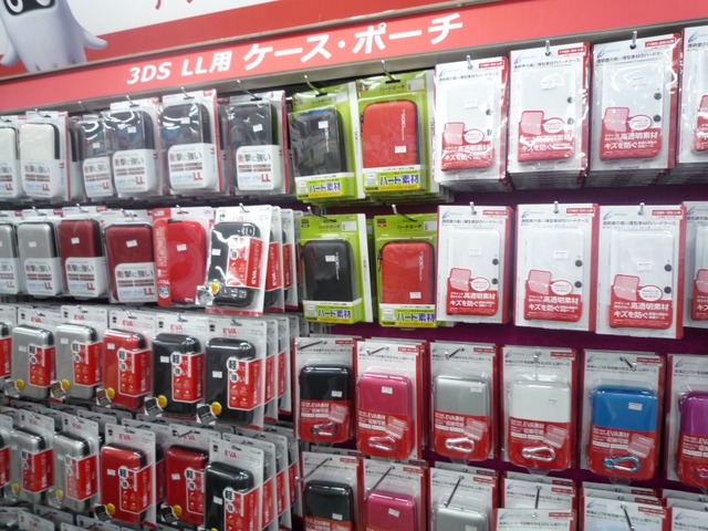 【フォトレポート】ニンテンドー3DS LL発売日＠ヨドバシAkiba