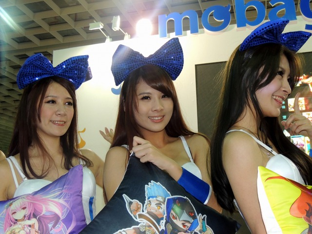 【台北国際ゲームショウ 2013】台湾女性の美しさにうっとり・・・美人コンパニオンをフォトレポート(1)