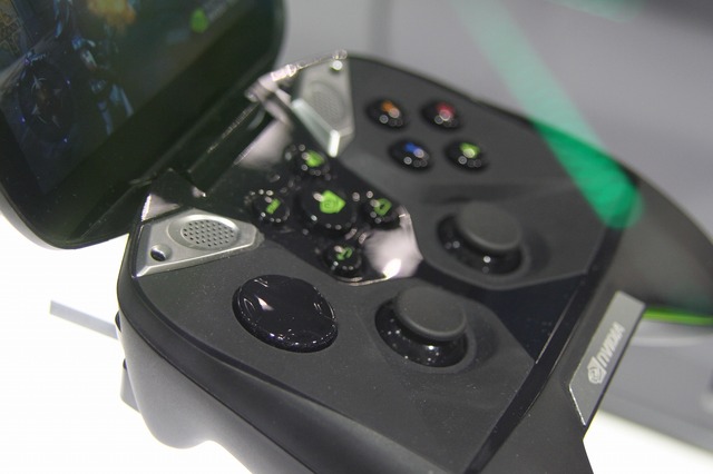 【MWC 2013】新型ゲーム機「Project Shield」の実機をムービーでチェック(訂正)