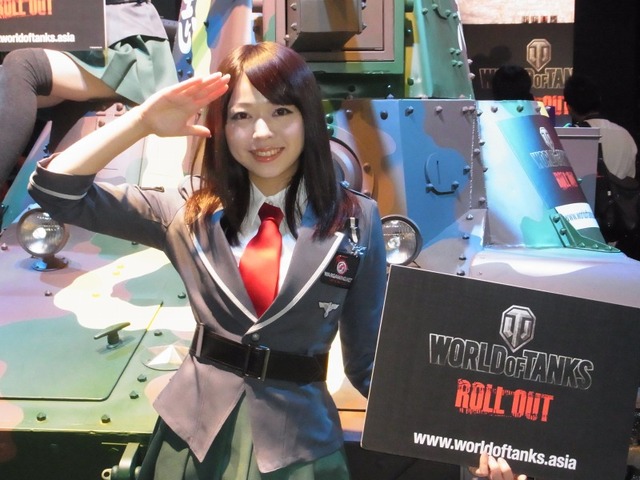 【東京ゲームショウ2013】二日目のコンパニオンのお姉様たち写真集