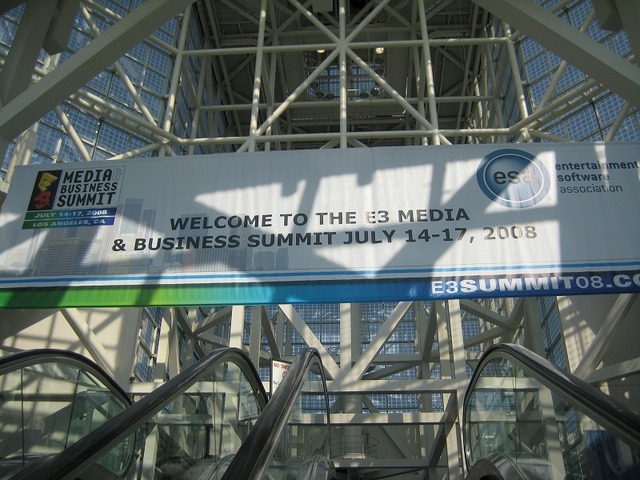 【E3 2008】メイン会場がオープン、任天堂ブースには・・・