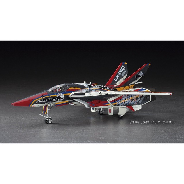 1/48 VF-1J バルキリー マクロス30周年塗装機」