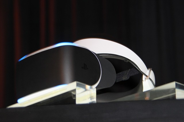 【GDC 2014】ソニー、PS4対応のVRヘッドセット「Project Morpheus」を発表(速報)