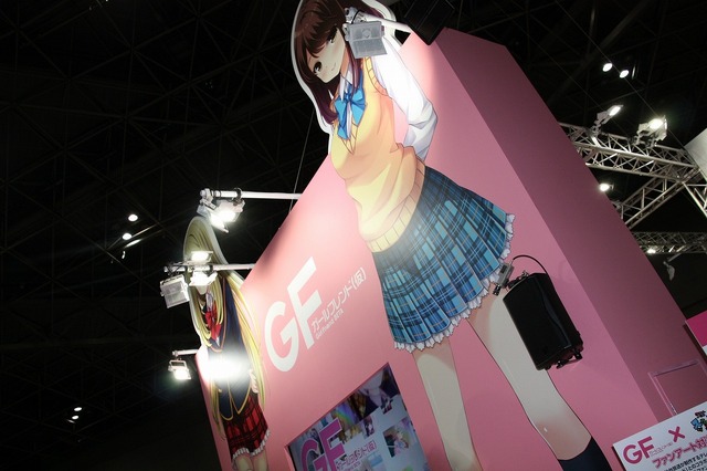 【AnimeJapan 2014】超特大の椎名心実、クロエ・ルメールに会えるーサイバーエージェントブース