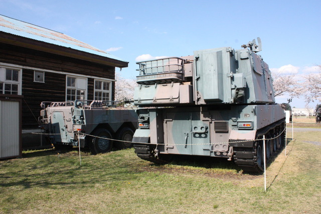 桜に車両に小火器の多数！陸上自衛隊土浦駐屯地をフォトレポート