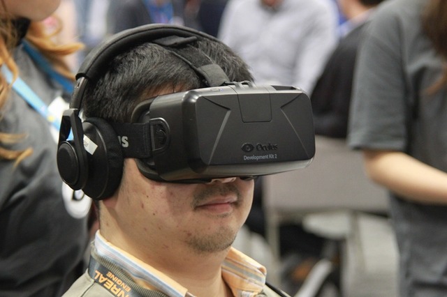 VRヘッドセット「Oculus Rift」が米国の大手アミューズメント施設チャッキーチーズにて今月から稼働
