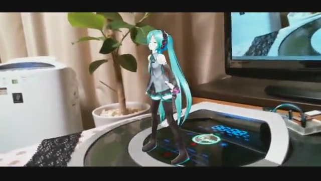 初音ミクをロボット掃除機「ルンバ」に乗せてARライブをやってみると…可動式円形ステージとしてベストマッチ