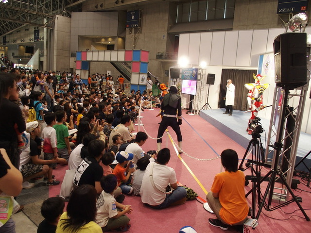 【TGS 2014】ゲームショウの憩いの場　親子連れの笑顔がうれしいファミリーコーナー