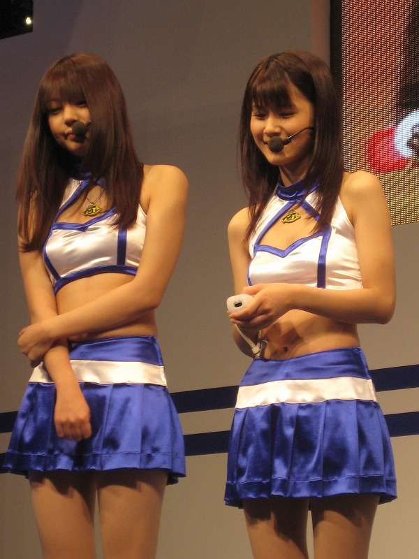 【TGS2008】名人とアイドルと一般客、みんなで働いてみた『はたらくヒト』ステージ