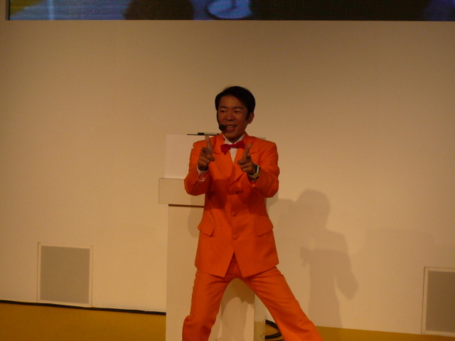 【TGS2008】ダンディ坂野さんも登場！DS『スペース パズルボブル』ゲーム大会