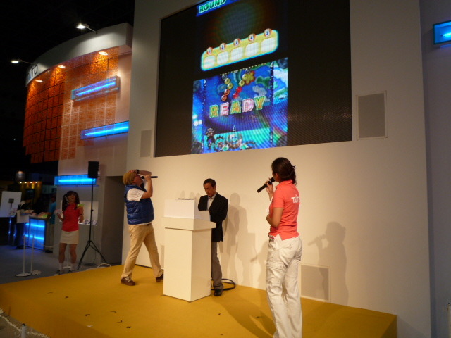 【TGS2008】ダンディ坂野さんも登場！DS『スペース パズルボブル』ゲーム大会