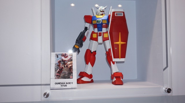 【G-STAR 2014】ガンダムをグフやユニコーン風にアレンジ！「RX-78-2」が36体立ち並ぶガンプラコーナーが熱い