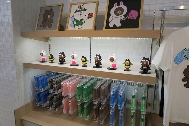 LINEファンの聖地!? 13日オープンの原宿「LINE FRIENDS STORE」をブラウン好きの編集長がチェック！