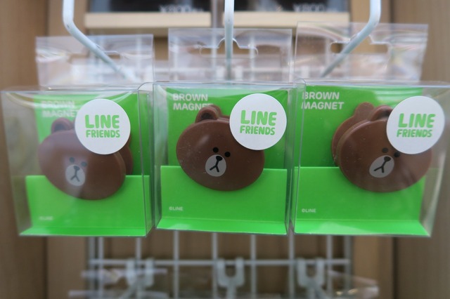 LINEファンの聖地!? 13日オープンの原宿「LINE FRIENDS STORE」をブラウン好きの編集長がチェック！