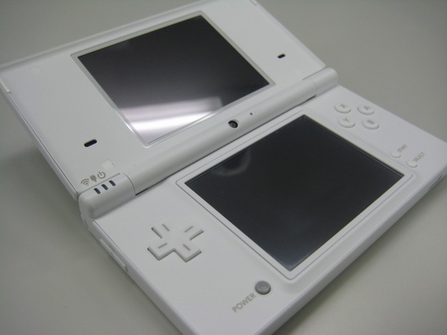 【フォトレポート】ニンテンドーDSi