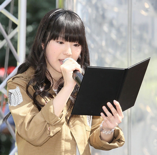 石川由依