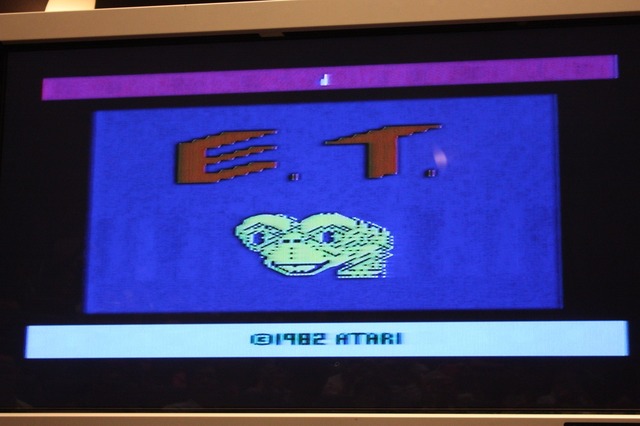 最悪の失敗作『E.T.』めぐる「ATARI GAME OVER」特別上映会レポ―実機解説プレイも！