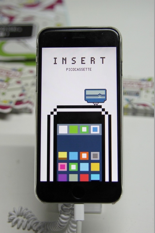 【TGS2015】懐かしいカセットを現代に、スマホ向けゲームカセット「ピコカセット」の実物をチェック