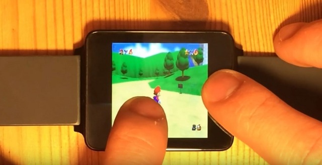 スマートウォッチで『マリオ64』『MHP2G』が動作！でも指でほぼ見えない…