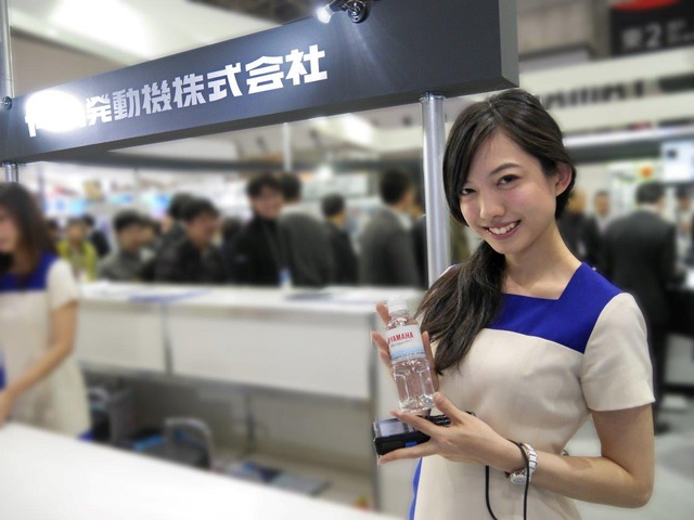 2015国際ロボット展｜大脇りかさん（Twitter：@rikarikanyan2）