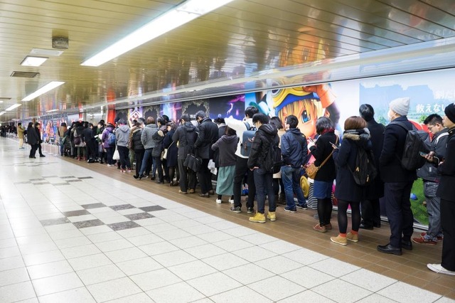 平日朝、たくさんの人が参加