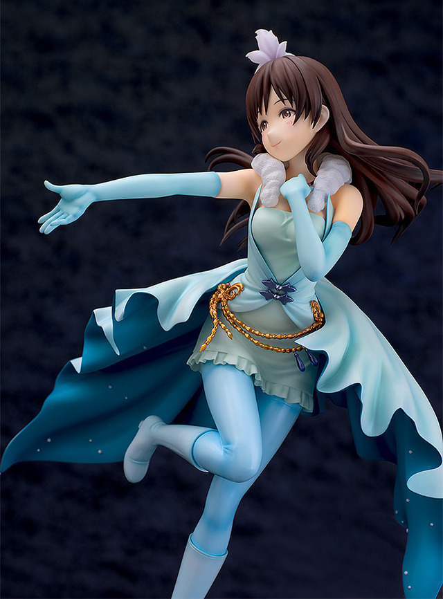 『アイマス シンデレラガールズ』より1/8スケールフィギュア「新田美波 LOVE LAIKA Ver.」発売決定