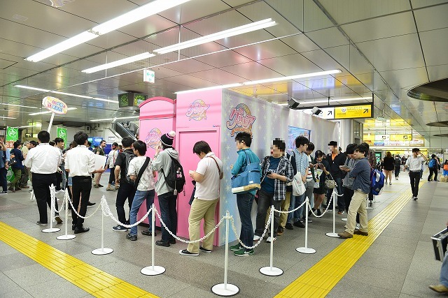 【インタビュー】3日間で秋葉原の駅構内に1,500人を超えるファンが集結。その大人気の裏側に迫るーーー『グリモア』担当者インタビュー