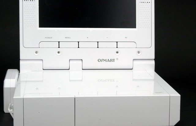Wii専用7インチ液晶モニタ がセンチュリーから発売 3枚目の写真 画像 インサイド
