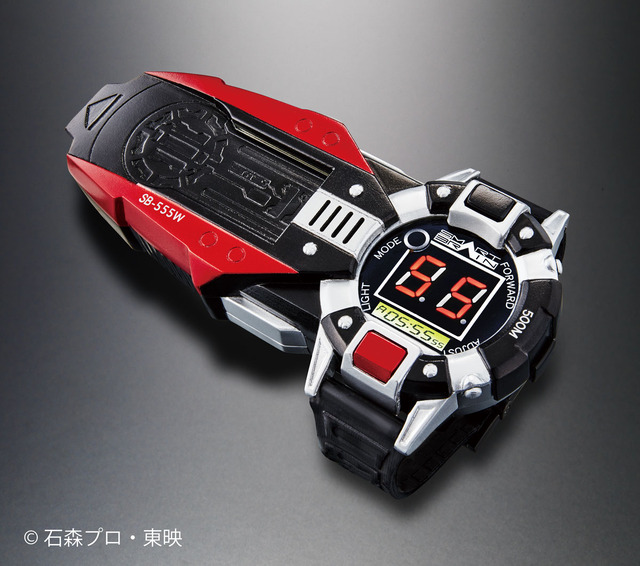 仮面ライダー555の「ファイズアクセル」が“大人向け”に発売！ レインボー造型企画が完全協力