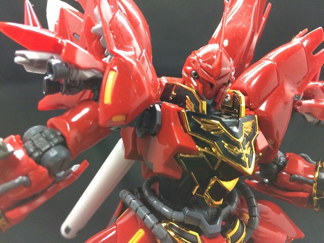 【日々気まぐレポ】第161回 「RG シナンジュ」はまるでアーティスティックガンプラ！？素組で楽しめる超絶クオリティを体感