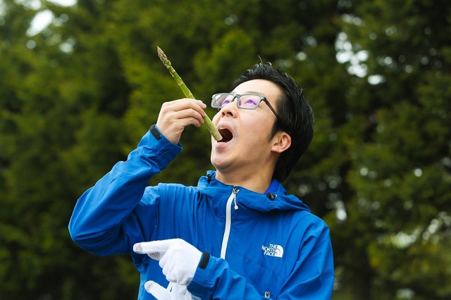 【特集】『エグリア』の精霊を喚び出すために北海道で朝採れアスパラを収穫してきた