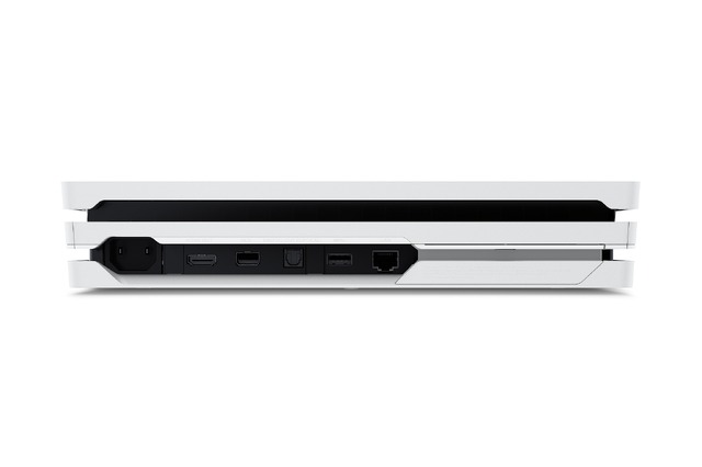 「PS4 Pro」のグレイシャー・ホワイトVerが登場、9月6日より数量限定で発売