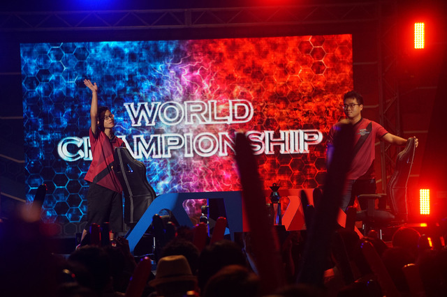 【レポート】世界最強のデュエリストを決める『Yu-Gi-Oh! World Championship 2017』、栄冠を掴んだのは誰だ！？