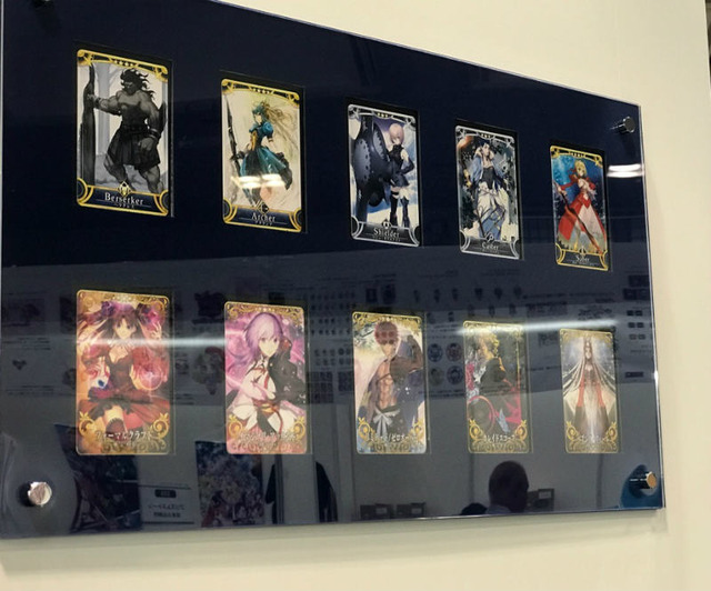 【京まふ2017】アーケード版『Fate/Grand Order Arcade』の筐体で使用する実物のカードも展示