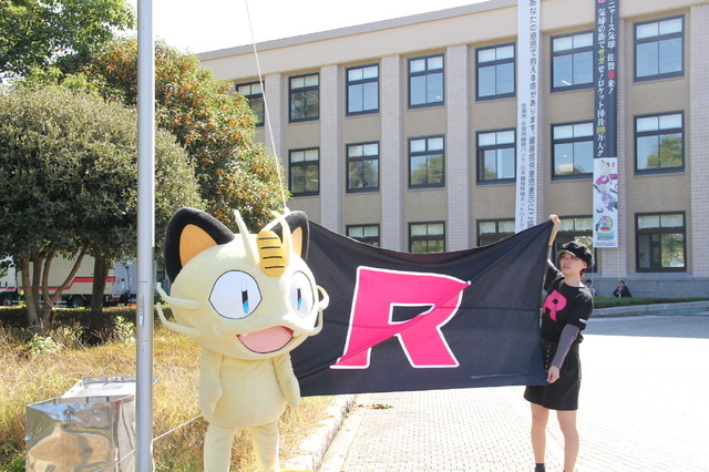 【フォトレポート】佐賀県各地に出没したラブリーチャーミーなニャースに密着！