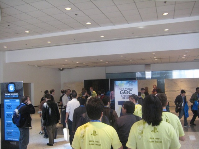 【GDC 2009】実は太っ腹!? GDC特製Tシャツ無料配布中