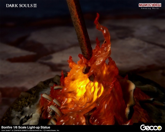 『ダークソウル』束の間の安息を与える「篝火」がスタチューで登場―ライトアップギミックにより“灯す瞬間”を再現
