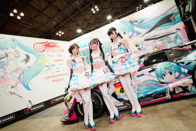 【コスプレ】「ワンフェス2019冬」初音ミクに扮したコンパニオンさんに注目！ GSRコーナー【写真34枚】