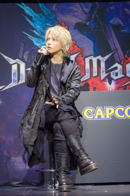 HYDE、作曲秘話を明かす「アガる感じ」「ヘビー系の雰囲気に」『デビル メイ クライ 5』発売前夜イベントレポート